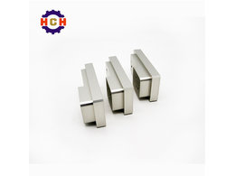 做塑料CNC加工定制的費(fèi)用是多少？