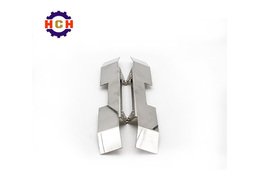 零件加工的基本知識(shí)、CNC機(jī)床的分類和原理，以及零件加工中需要注意的問題。